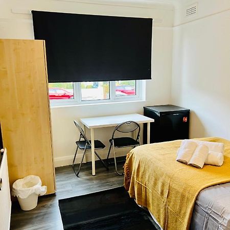 Beautiful Private Rooms In London Central Willesden Green Zewnętrze zdjęcie