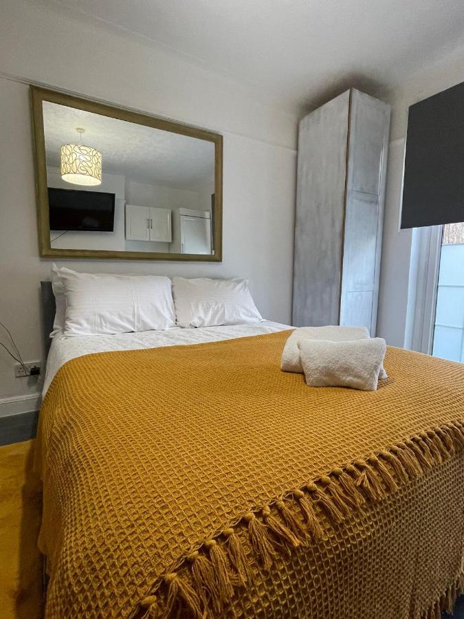 Beautiful Private Rooms In London Central Willesden Green Zewnętrze zdjęcie