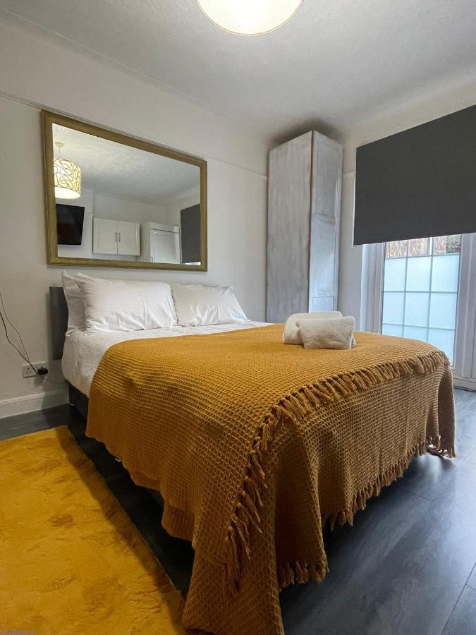 Beautiful Private Rooms In London Central Willesden Green Zewnętrze zdjęcie