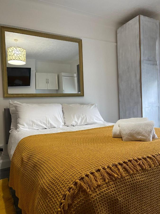 Beautiful Private Rooms In London Central Willesden Green Zewnętrze zdjęcie